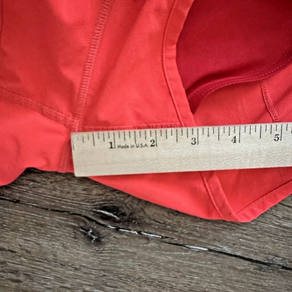 Lululemon Speed Up Shorts Womens 8 Low Rise 3 Inseam Flare True Red W7578S - Picture 6 of 6